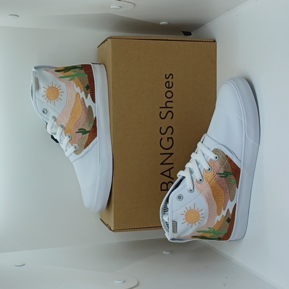 NWB Bangs Shoes Desert Daisy High Top Sneaker Vegan Footwear  Sz W=7 M= 5.5